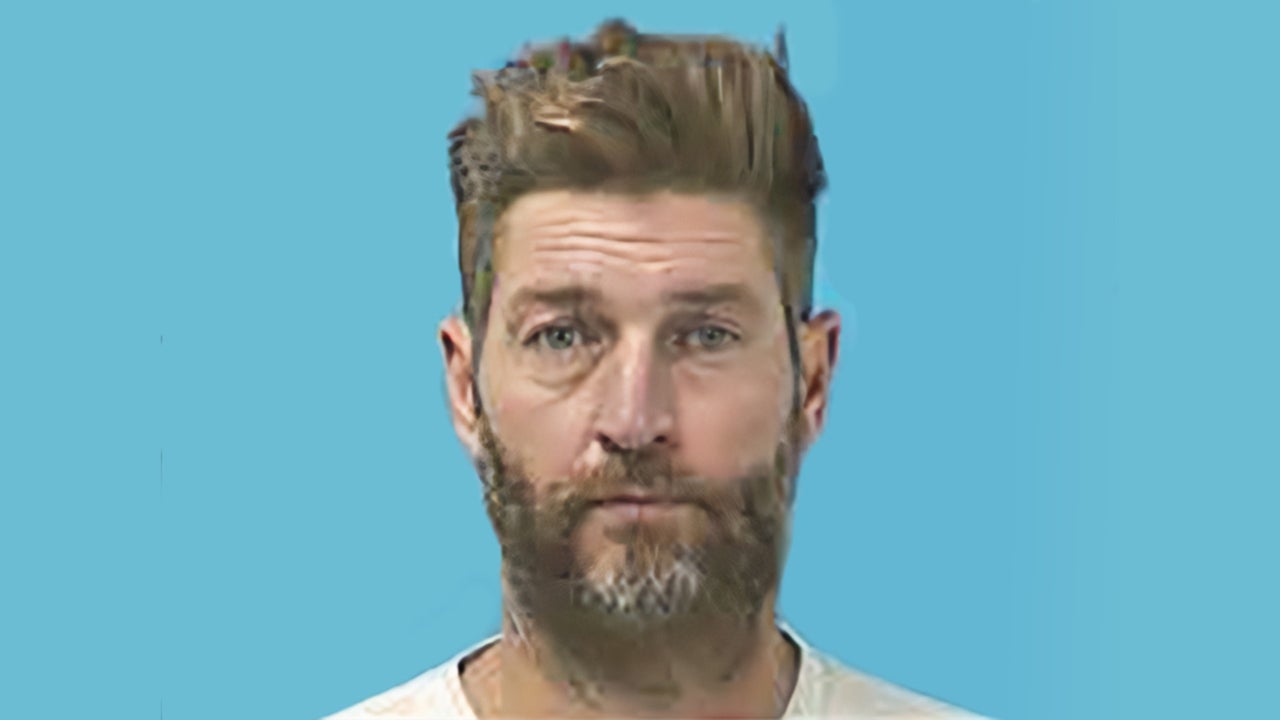 Jay Cutler Arrested and Charged With DUI and Gun Possession While Under